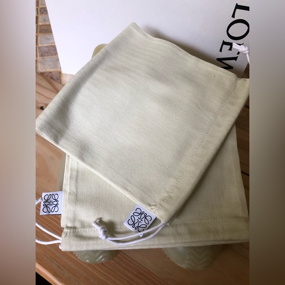 Brand new in box Loewe jelly yellow sneakers runway size 40 - Picture 7 of 7